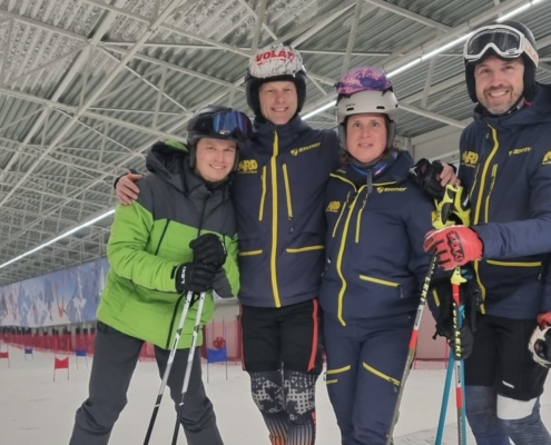 coach Marcel (helemaal rechts)