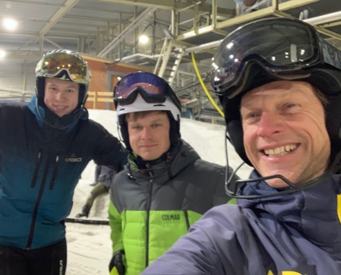 Mikhail, Loek en Rob bij de Wolfskamer Sneeuwtrofee in Landgraaf