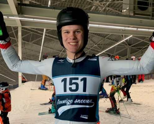 Mees 5e U21-H bij Skicup van Vlaanderen